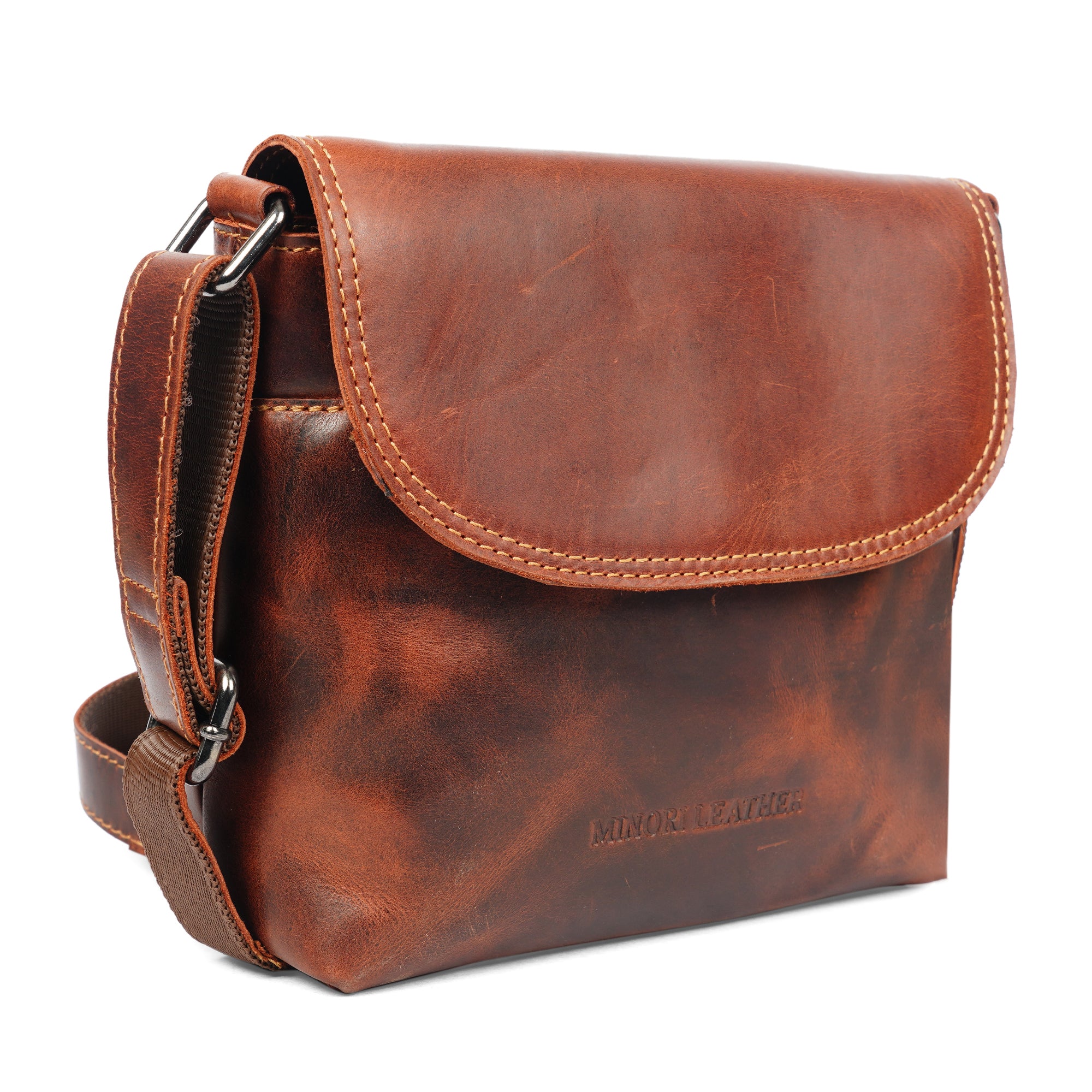 Metro Leather Crossbody Bag in Chestnut - Minori Leather