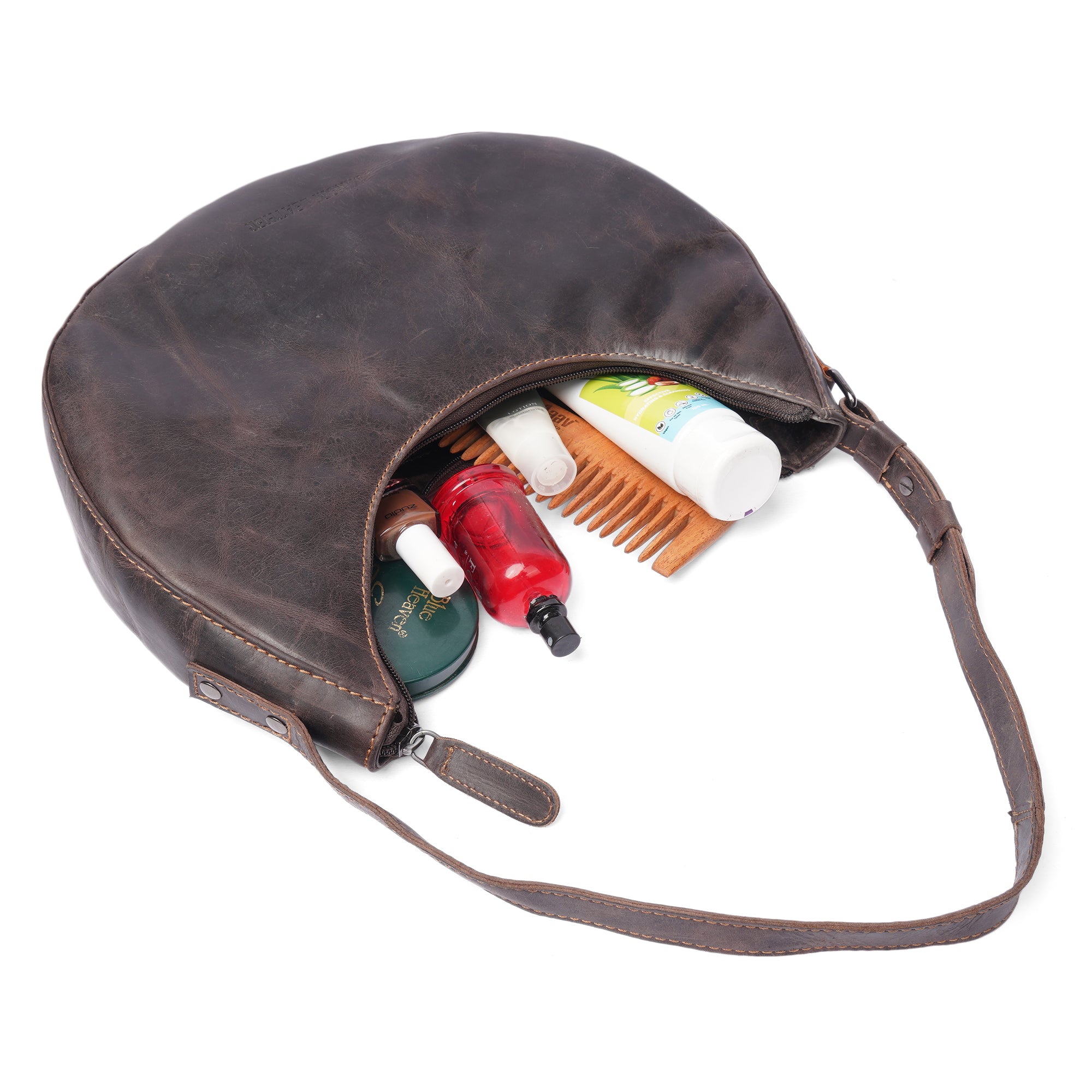 Minori Leather Selene Hobo shoulder bag made of smooth leather with a slouchy, casual design and spacious interior.