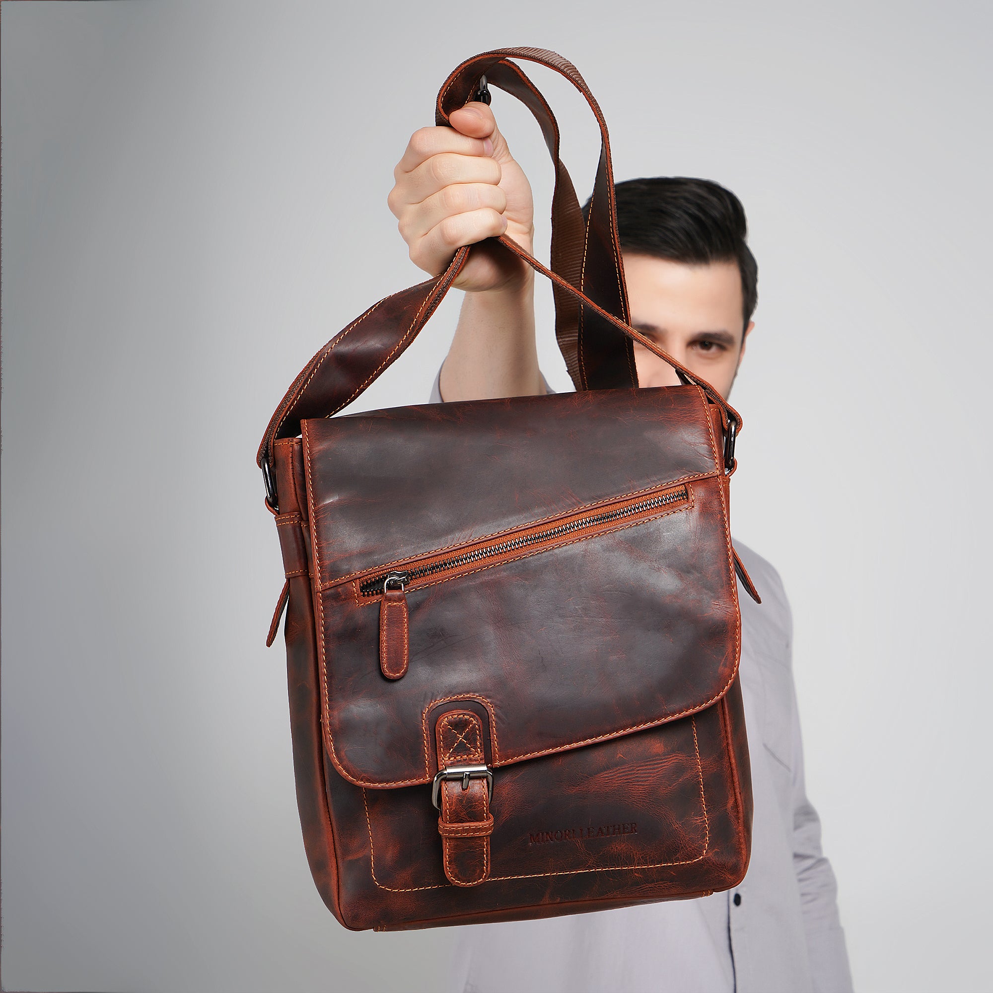 Raleigh Messenger Chestnut - Minori Leather