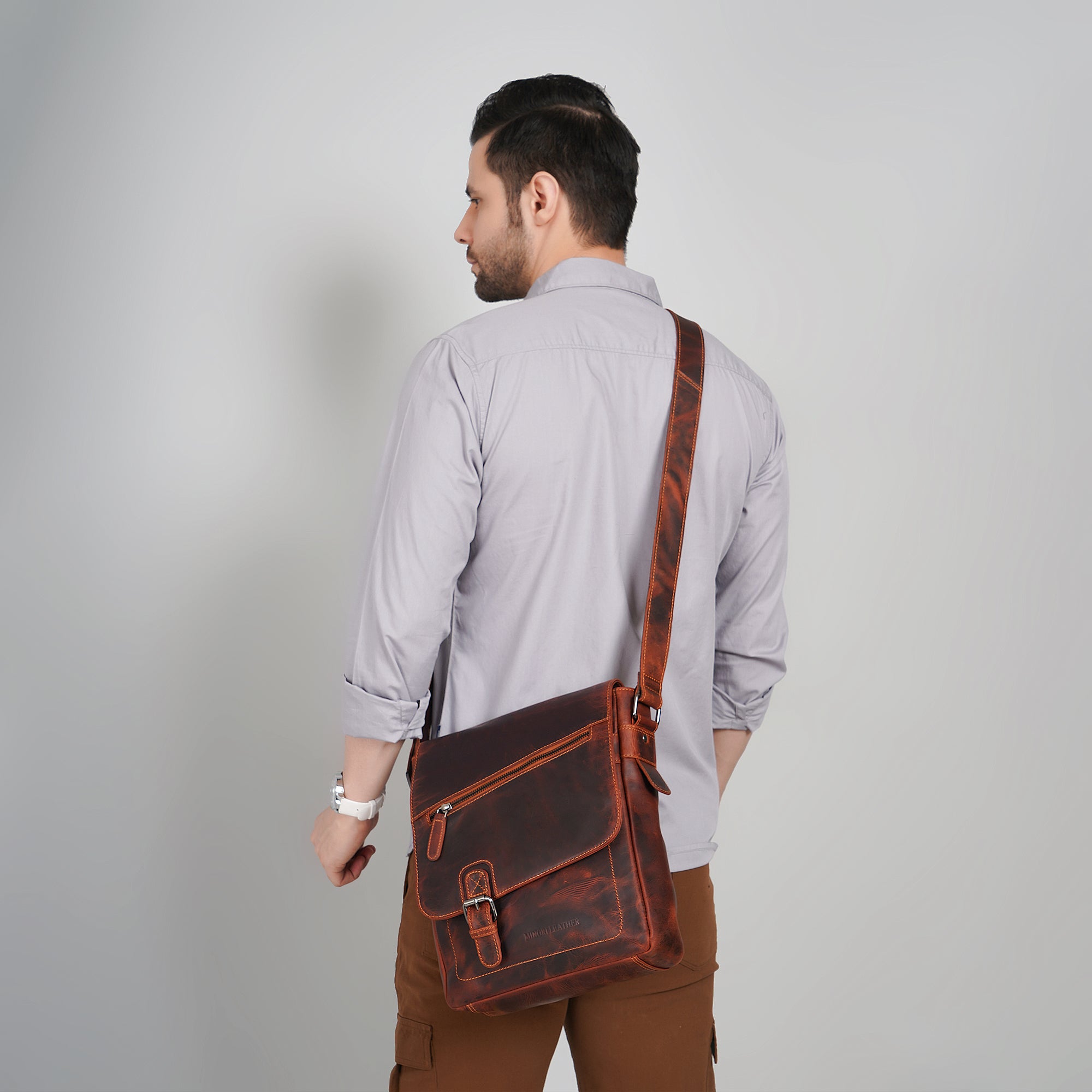 Raleigh Messenger Chestnut - Minori Leather