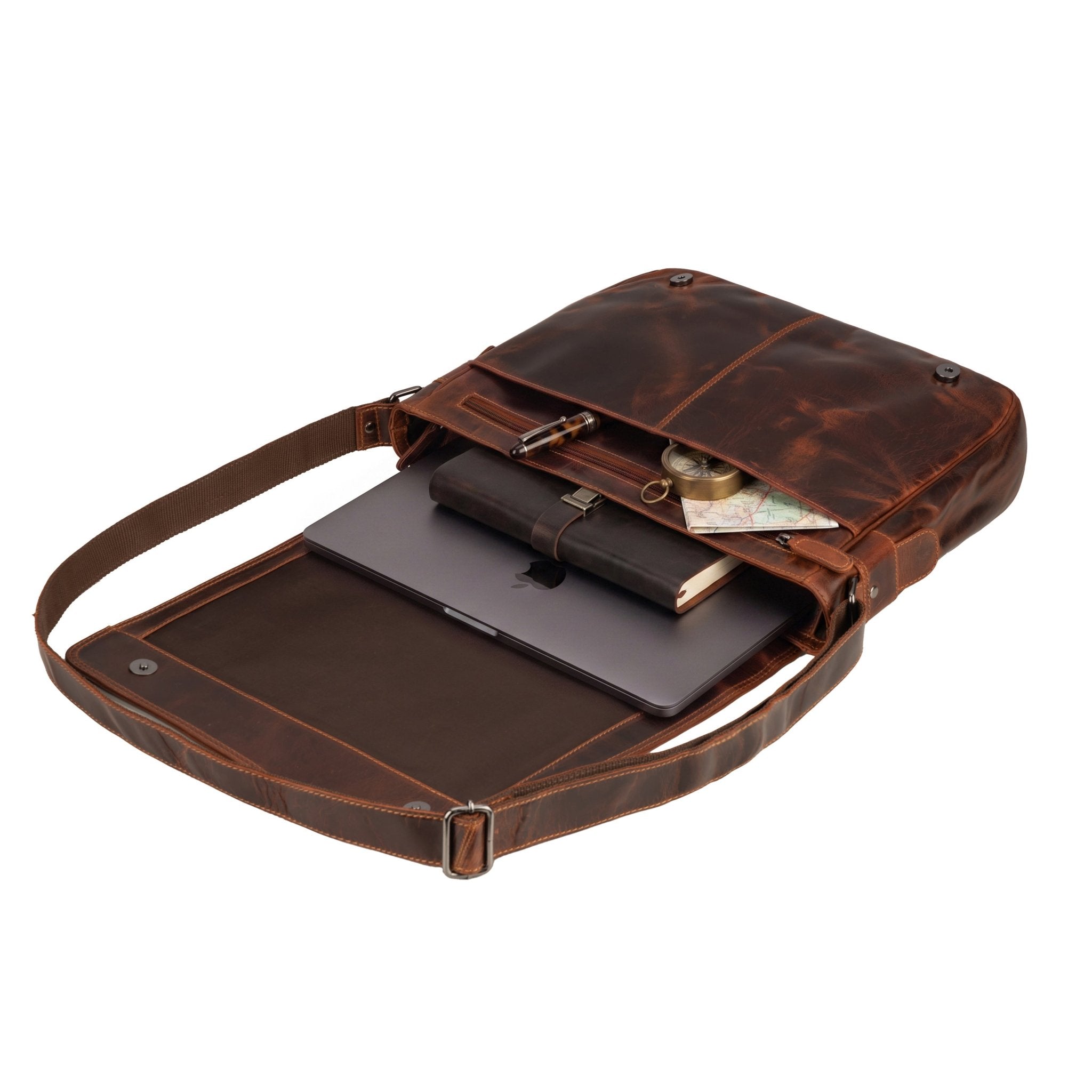 Minori Leather William full-grain leather messenger bag for men and women, showing the stylish, durable design and adjustable strap.