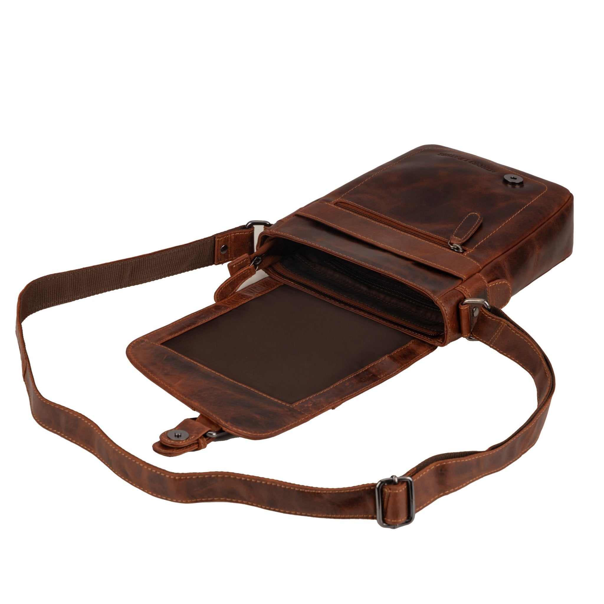 Dallas Leather Crossbody Bag in Chestnut – Minori Leather