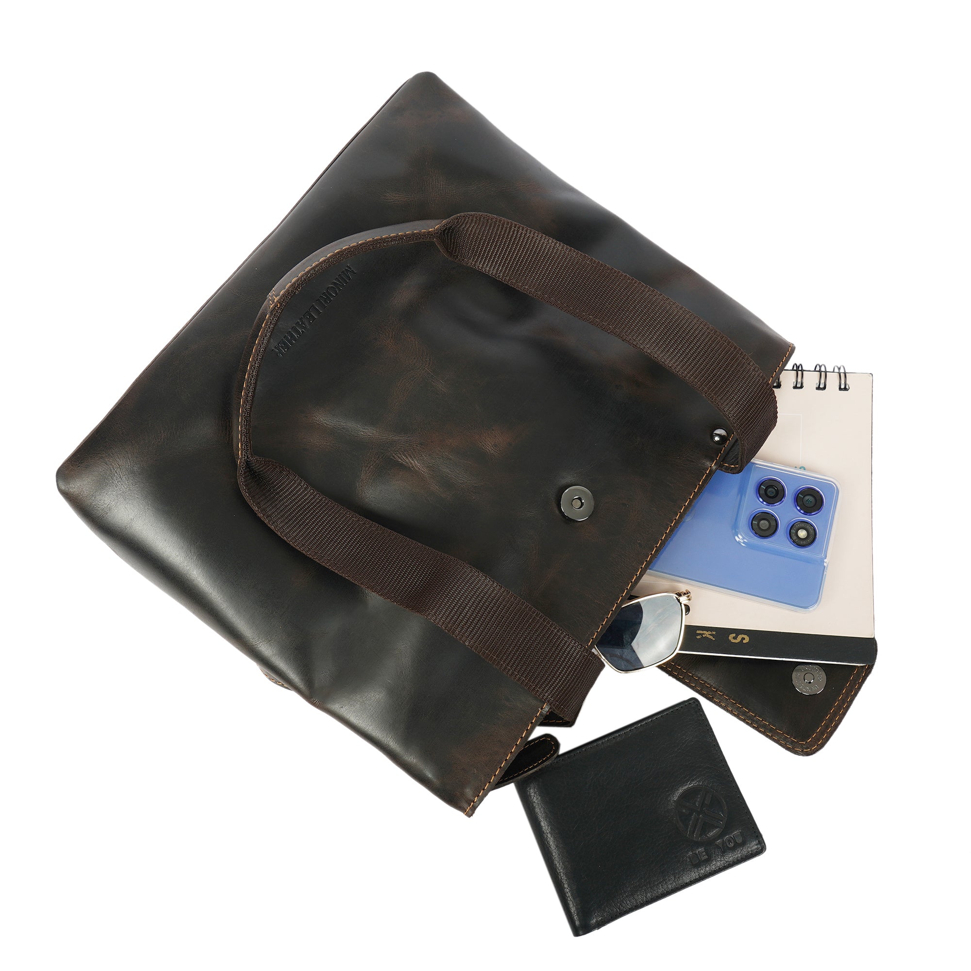 Minori Leather brown Bennett leather tote bag, shoulder bag style with spacious interior and sturdy handles.