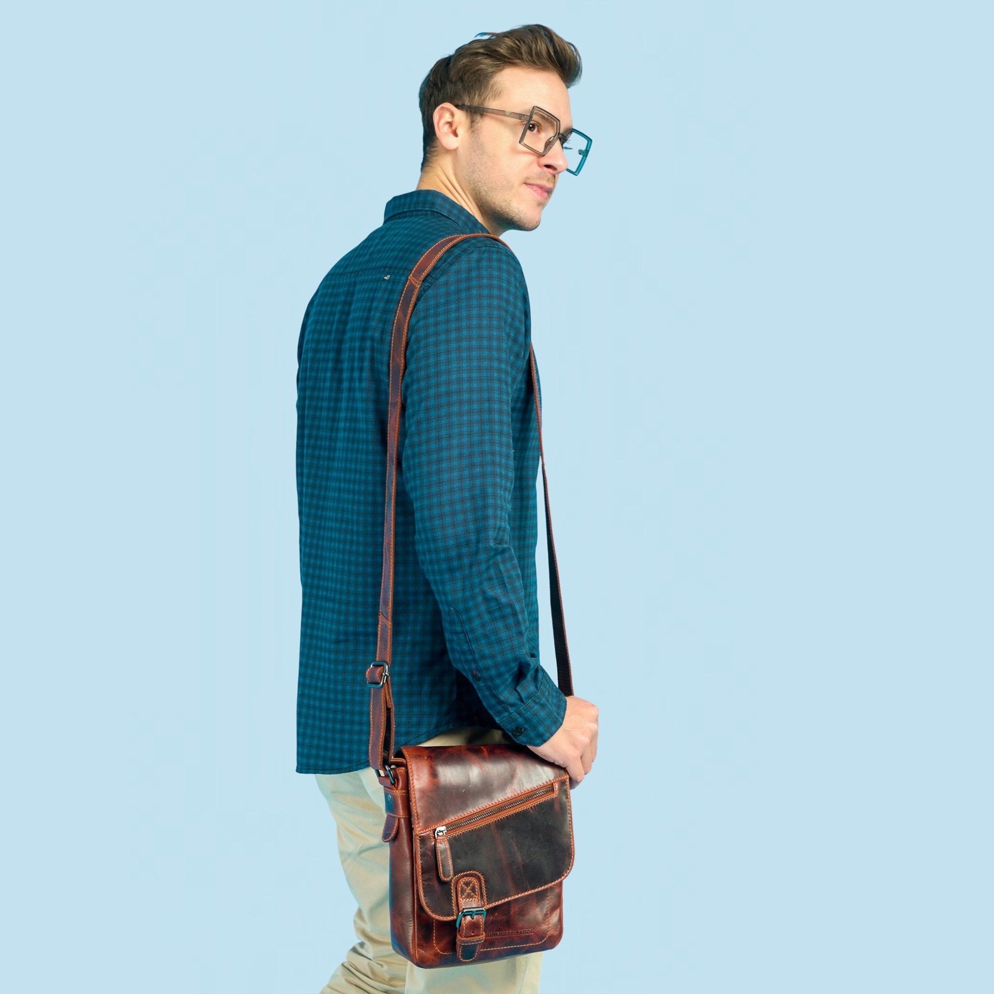Dallas Leather Crossbody Bag in Chestnut – Minori Leather