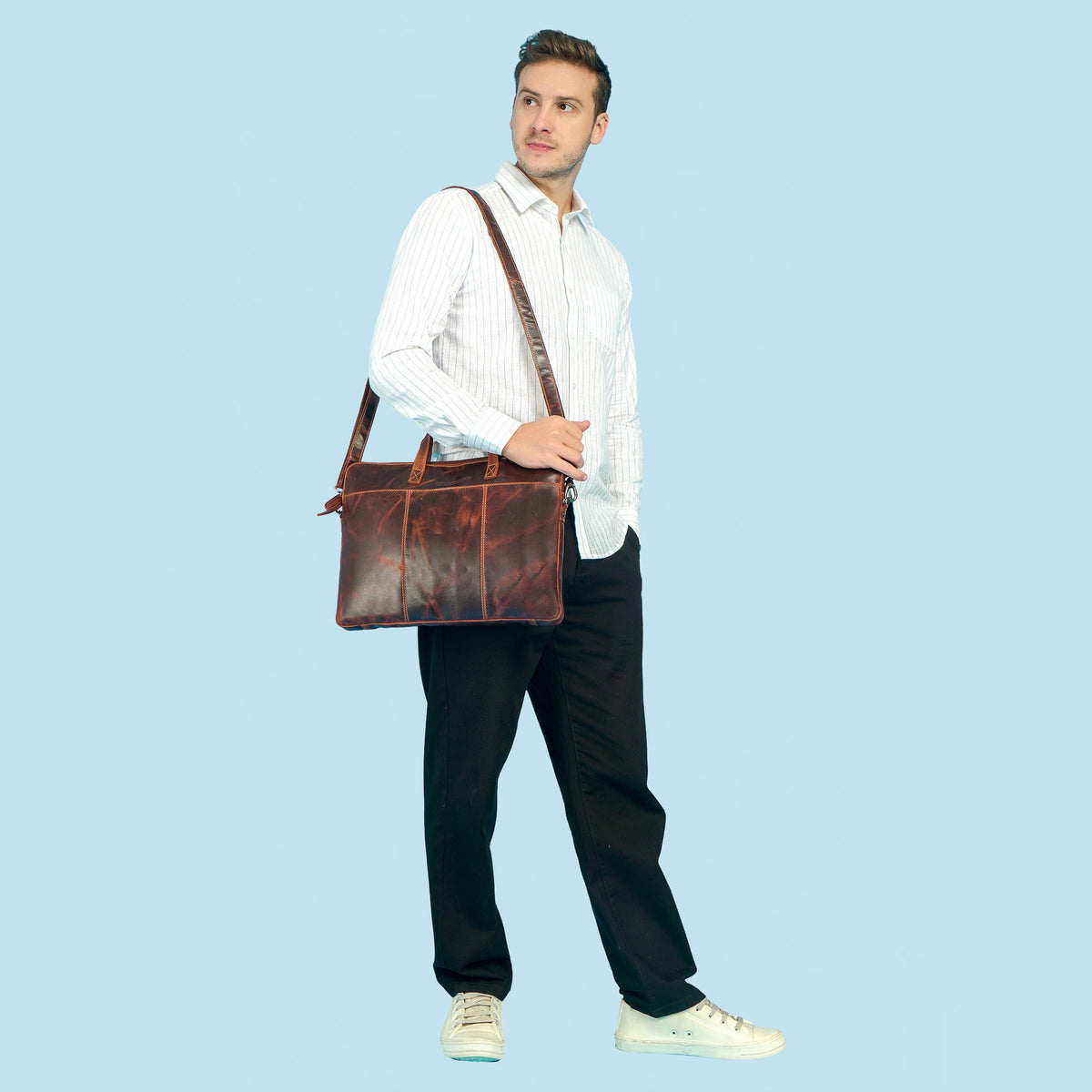 Santiago Leather Laptop Sleeve 16″– Unisex – Chestnut - Minori Leather