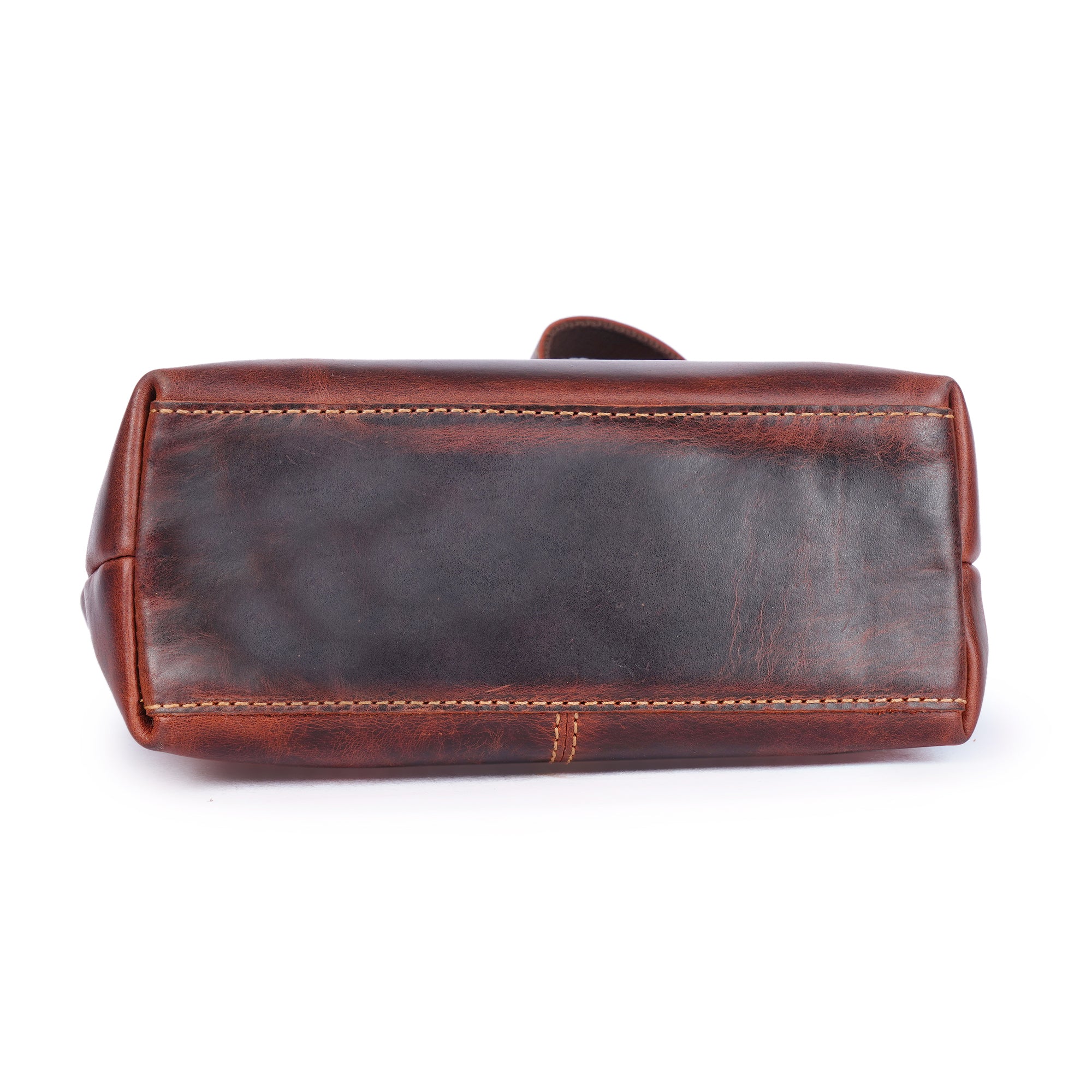 Metro Leather Crossbody Bag in Chestnut - Minori Leather