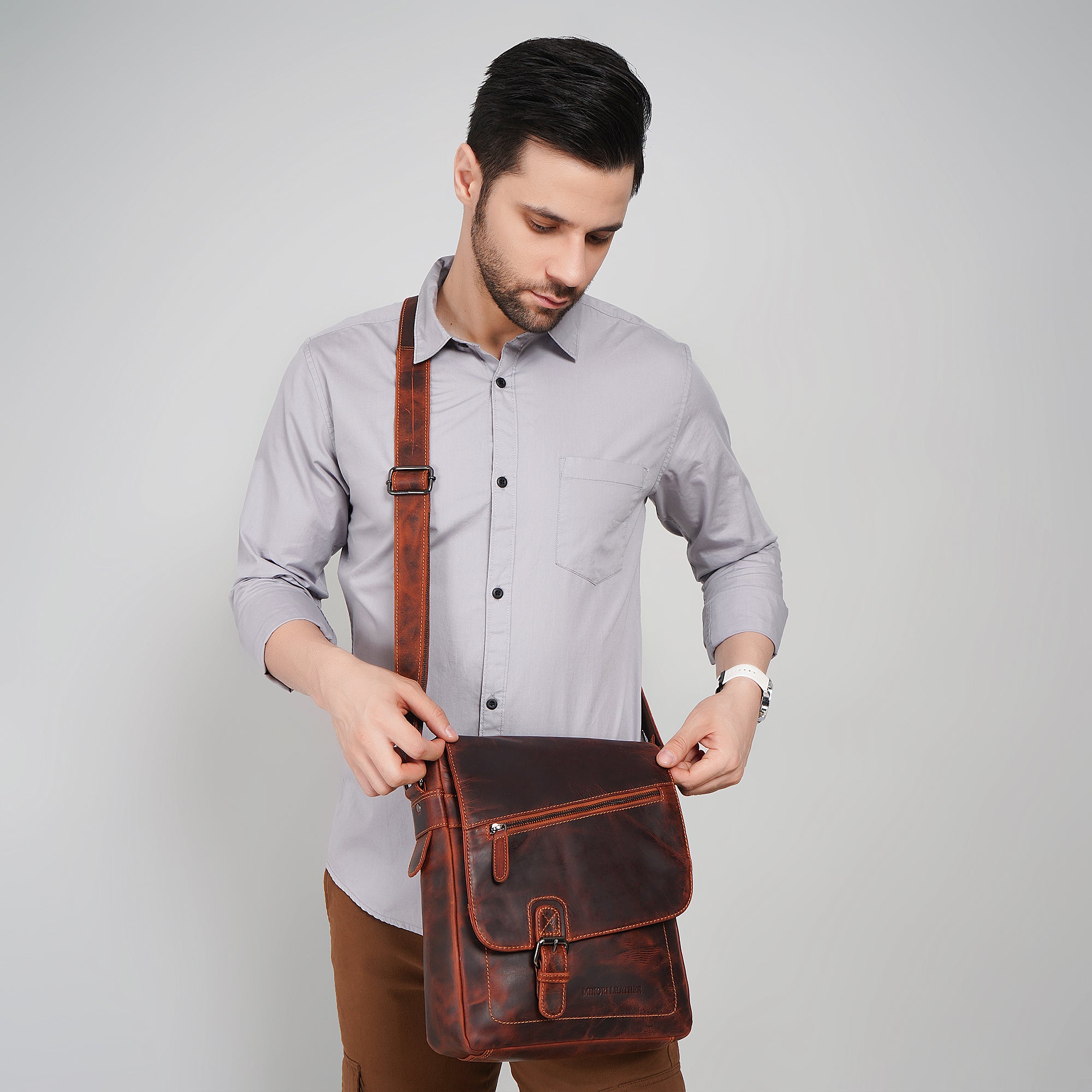 Raleigh Messenger Chestnut - Minori Leather