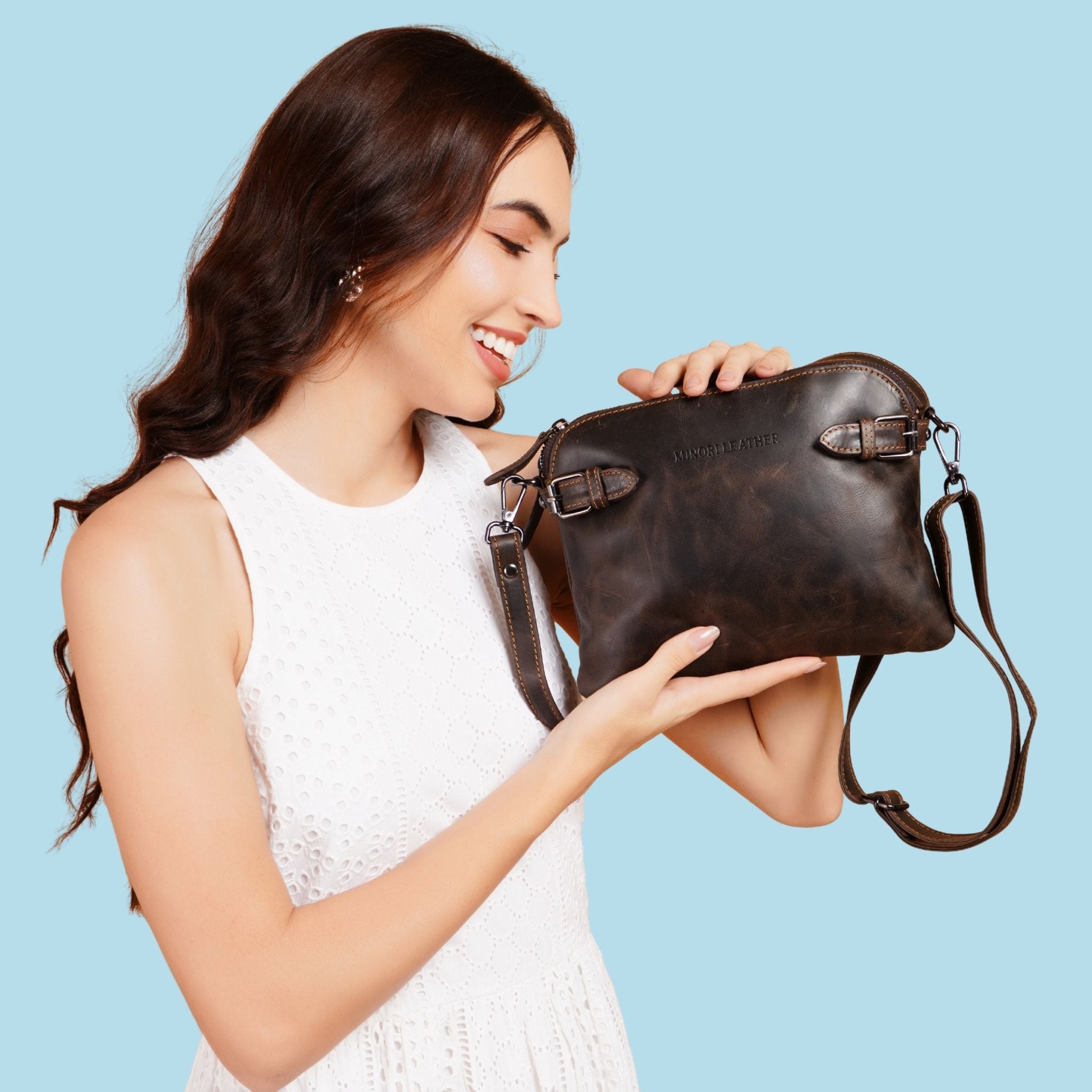 Sofia Leather Crossbody Wristlet – Women – Brown - Minori Leather